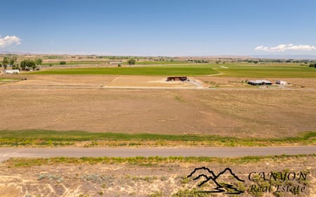 Powell, WY 82435 Park County