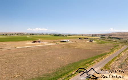 Powell, WY 82435 Park County
