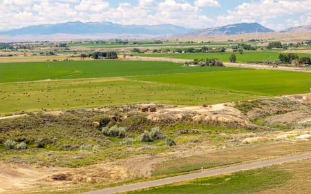 Powell, WY 82435 Park County