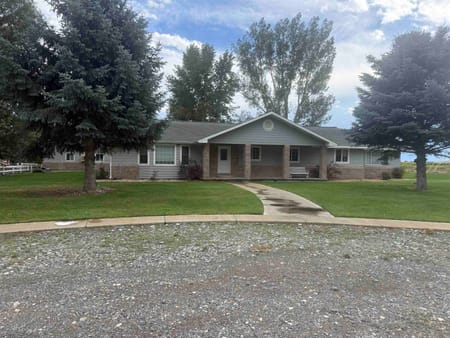 Lovell, WY 82431 Big Horn County