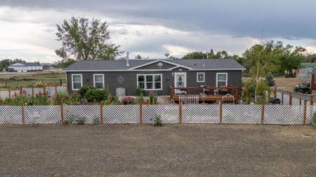 Cowley, WY 82420 Big Horn County