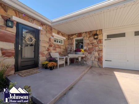 Cowley, WY 82420 Big Horn County
