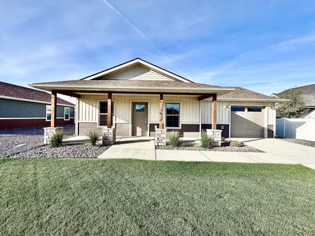 Powell, WY 82435 Park County