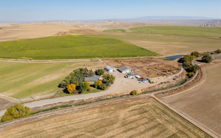 Powell, WY 82435 Park County