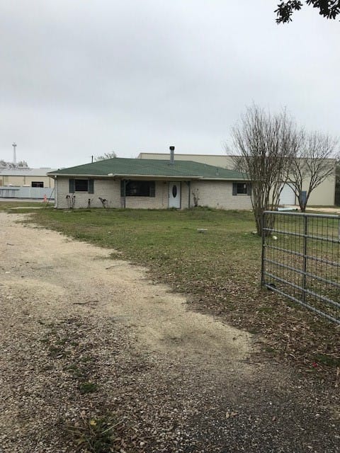100 Donna Street, Alvarado, Texas