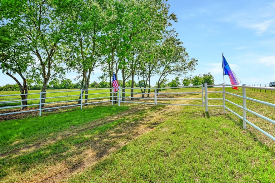 TBD Airport Drive, Denison, Texas