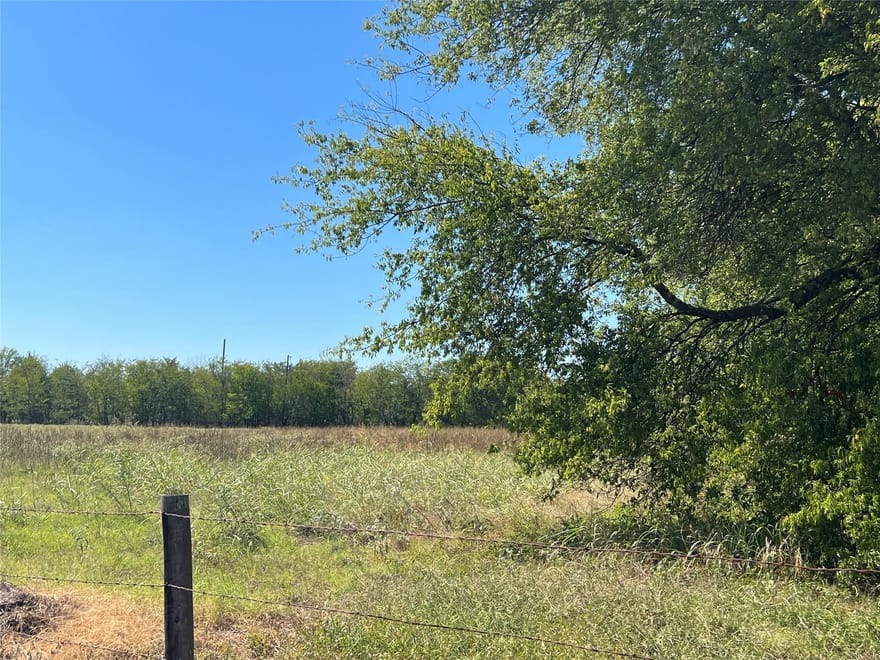 2122 Main Street, Sulphur Springs, Texas