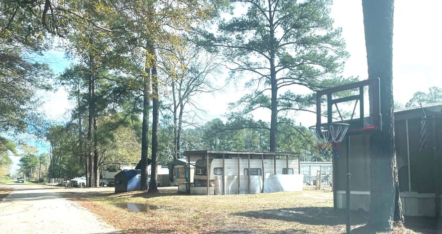 31 County Road 386 Off Fm 1725, Cleveland, Texas