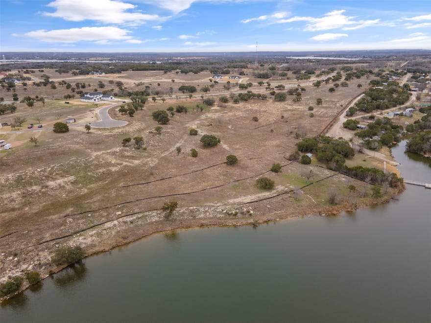 724 Rc Luker Court, Granbury, Texas