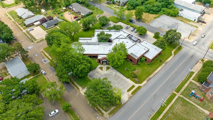 400 W Houston, Marshall, Texas