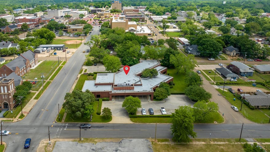 400 W Houston, Marshall, Texas