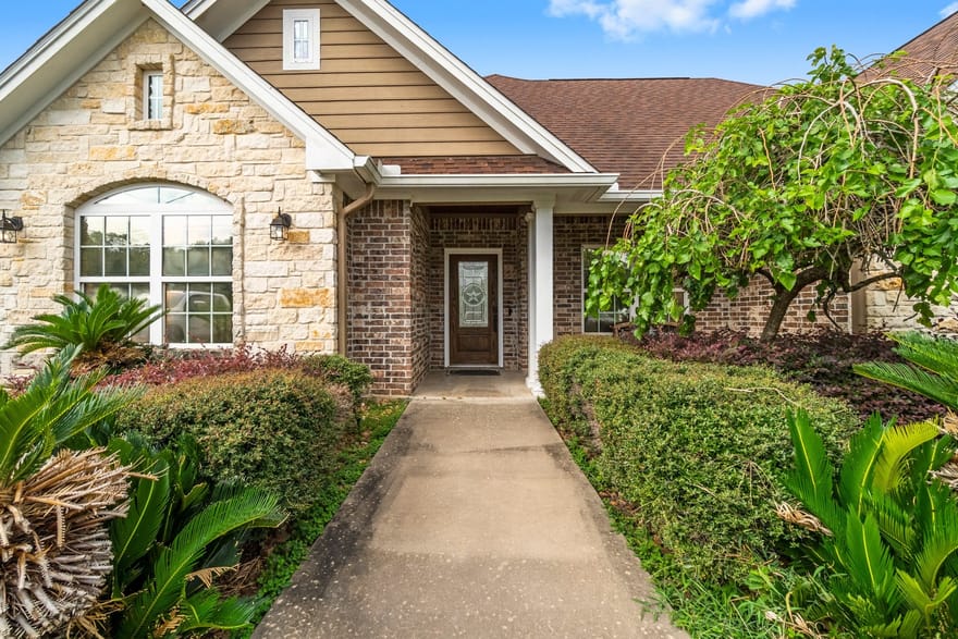 7839 Us Highway 190, Livingston, Texas