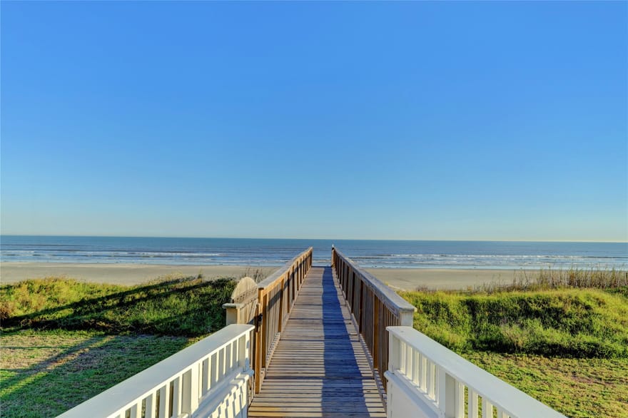 18419 E De Vaca, Galveston, Texas
