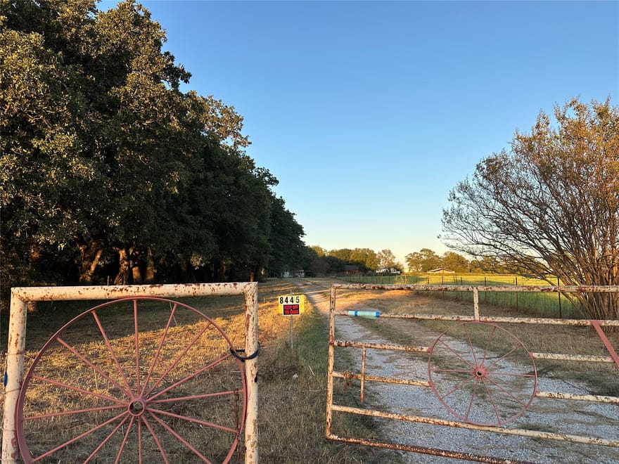 8445 S Interstate 35w, Alvarado, Texas