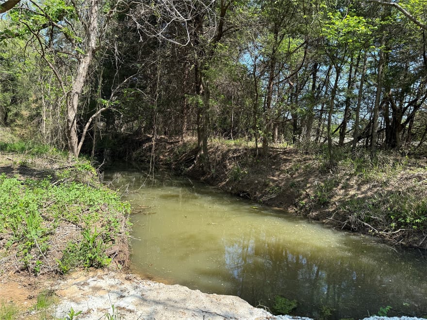 261 Catholic Cemetery Road, Montague, Texas