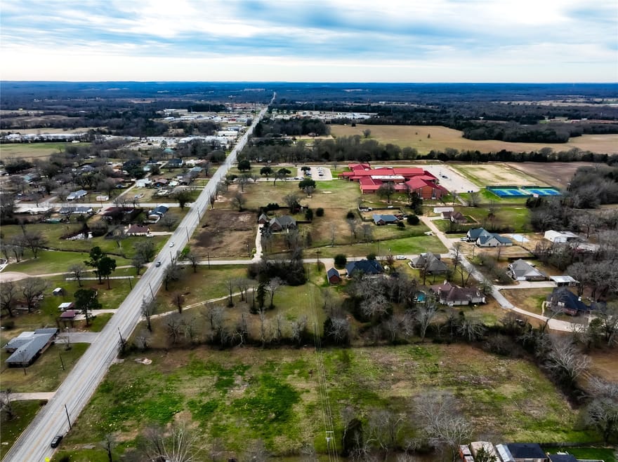 410 S Oak Street, Van, Texas