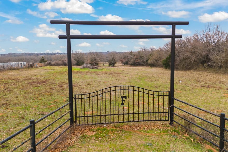 7461 County Road 1202, Cleburne, Texas