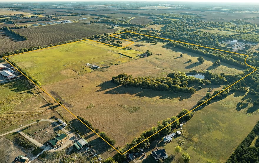 001 Hwy 160, Whitewright, Texas