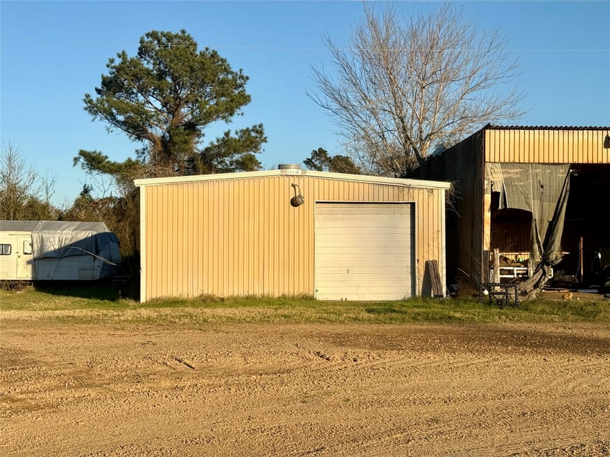8711 Fm-787, Cleveland, Texas