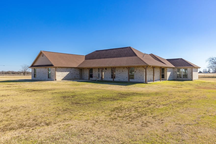 1310 County Road 3566, Dike, Texas