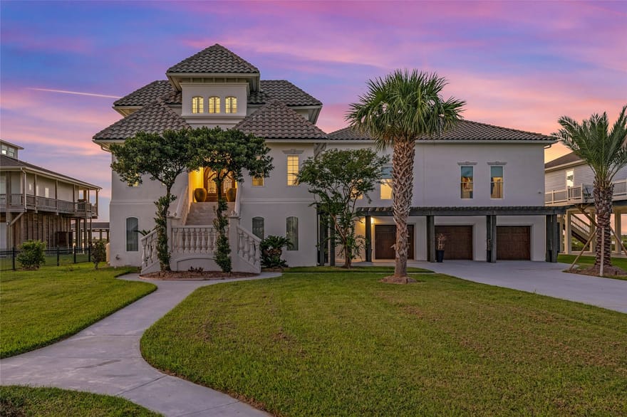 1809 Laguna Harbor Estate Boulevard, Port Bolivar, Texas