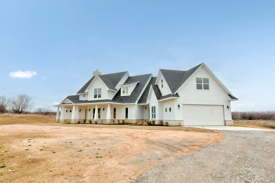 117 Mustang Springs Circle, Sunset, Texas