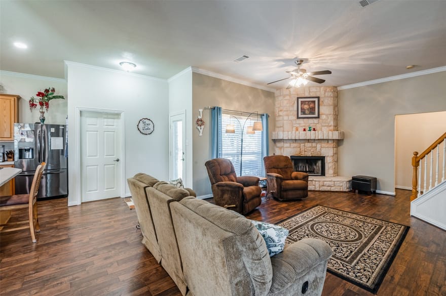 41074 Heartwood Circle, Whitney, Texas