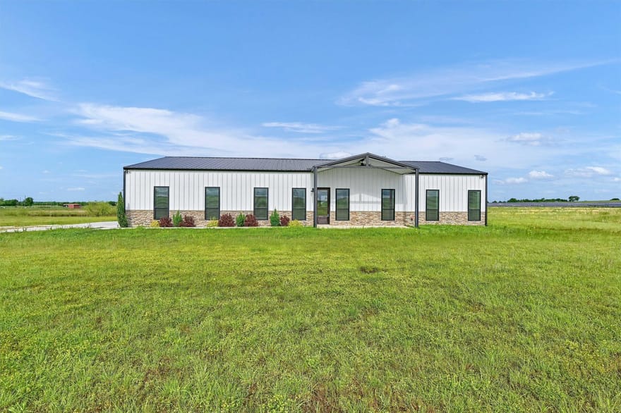 4153 Fm 901, Whitesboro, Texas