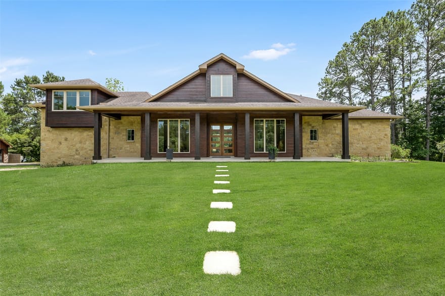 18 Smith Loop, Cleveland, Texas