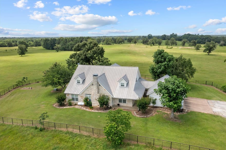 2421 Fm 1280, Lovelady, Texas