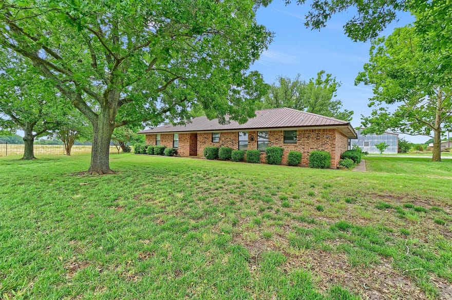 1730 Mackey Road, Gunter, Texas