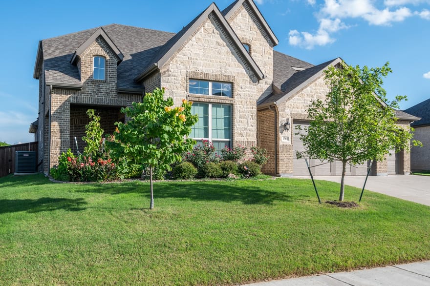 1703 Cedar Bluff Parkway, Mansfield, Texas