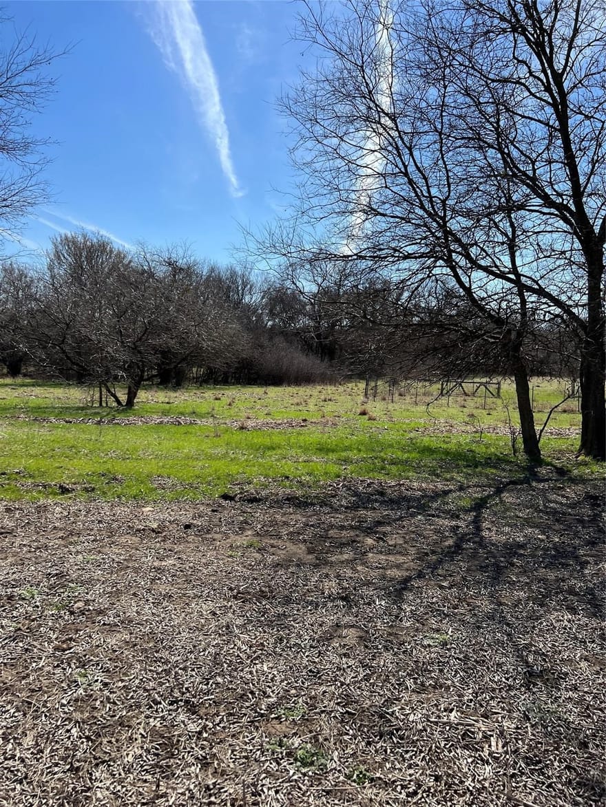 254 Hcr 4149, Grandview, Texas