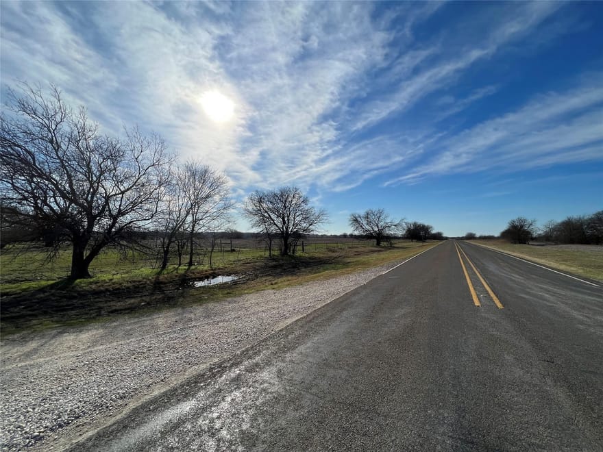 254 Hcr 4149, Grandview, Texas