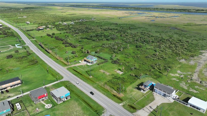 70.43 acres Hwy 87, Gilchrist, Texas
