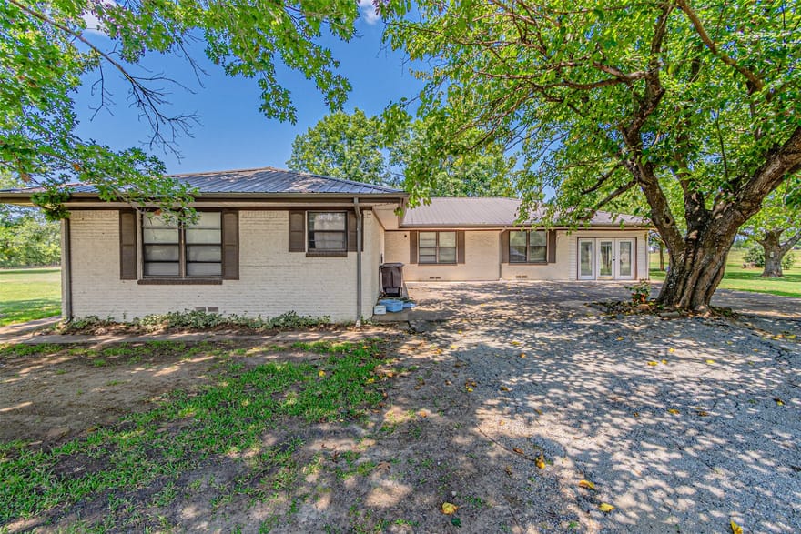 268 Vz County Road 3416, Wills Point, Texas