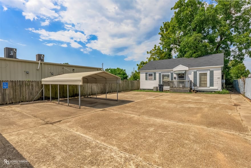 1623 Benton Road, Bossier City, Louisiana