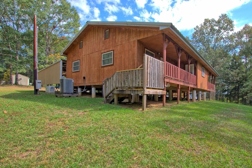 360 Oakhill Road, Hemphill, Texas