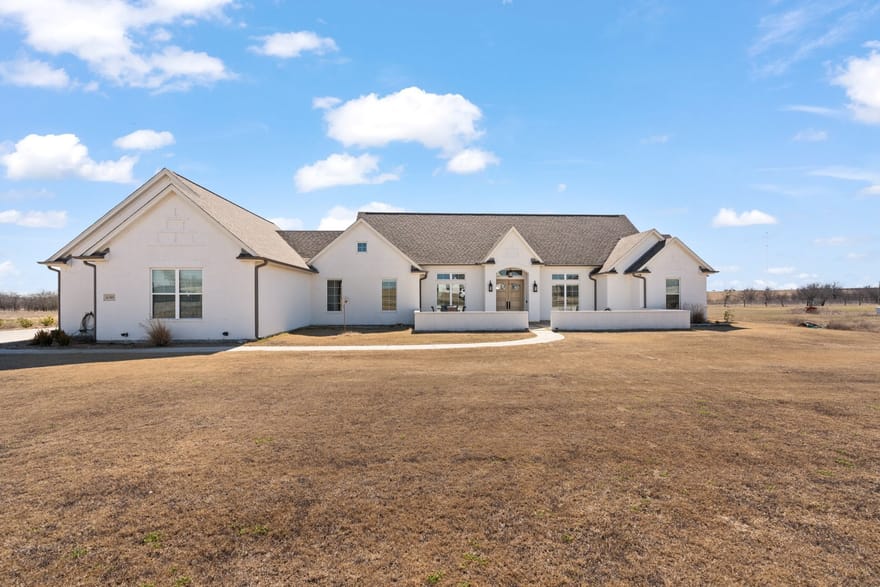 6305 Sage Creek Drive, Godley, Texas