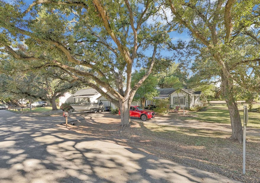404 West 3rd St, League City, Texas
