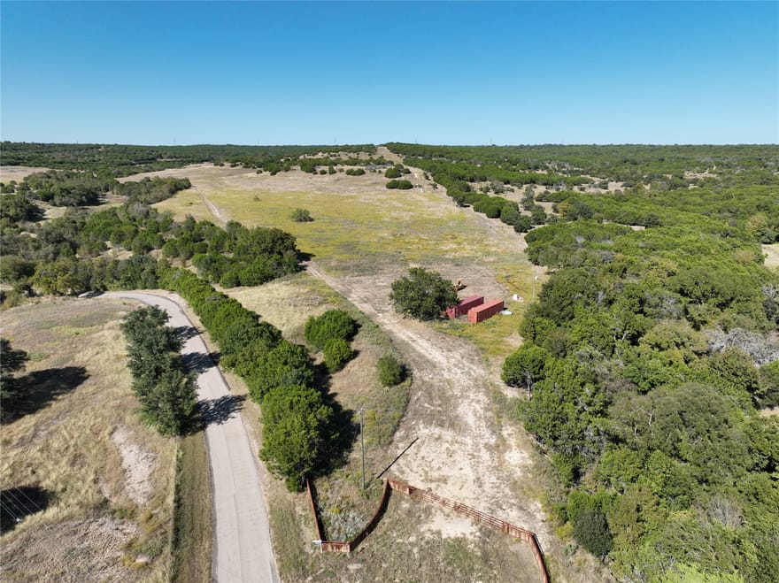 8901 Edwards Road, Bluff Dale, Texas
