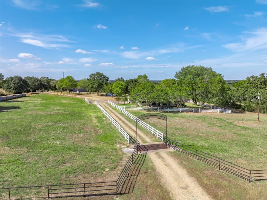 6700 Fm 332, Brenham, Texas