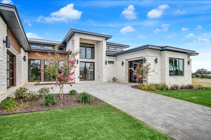 109 Island Court, Horseshoe Bay, Texas
