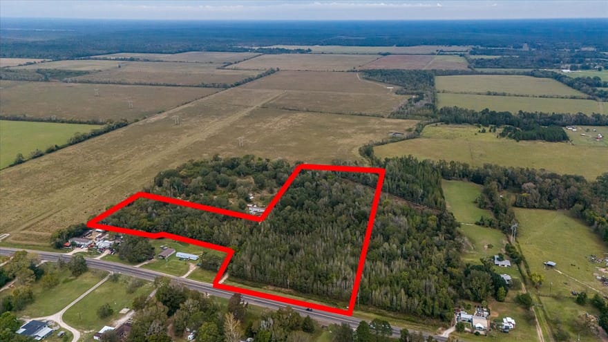 1563 Highway 105, Liberty, Texas