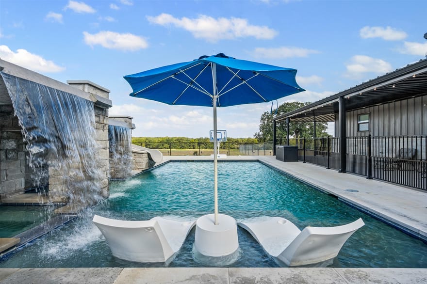 9700 Nix Road, Tolar, Texas