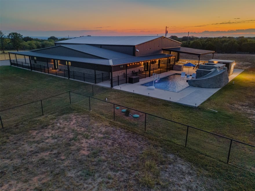 9700 Nix Road, Tolar, Texas