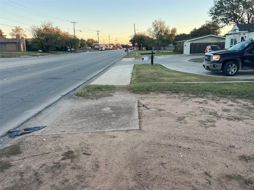 2925 Buffalo Gap Road, Abilene, Texas