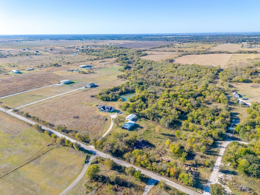 6821 County Road 302, Grandview, Texas
