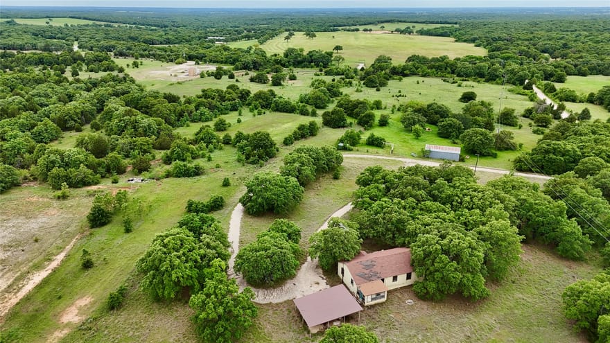 2753 Big Tree Road, Montague, Texas