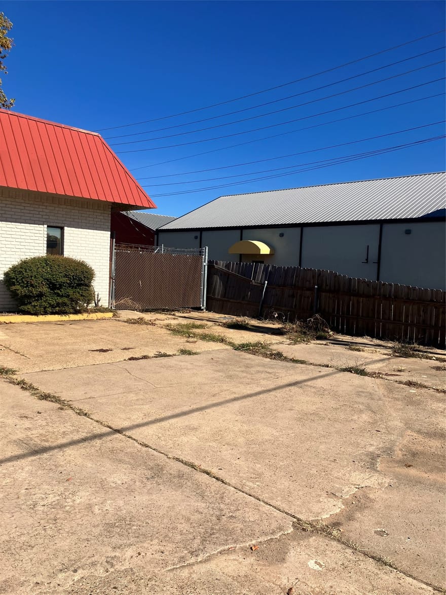 1901 E Texas Street, Bossier City, Louisiana